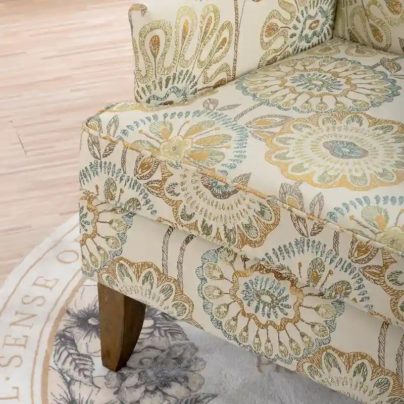 Fauteuil d’appoint moderne pour le salon avec pieds en bouleau et revêtement en tissu confortable