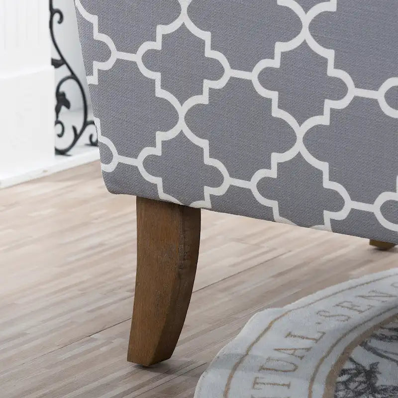 Fauteuil d’appoint moderne pour le salon avec pieds en bouleau et revêtement en tissu confortable