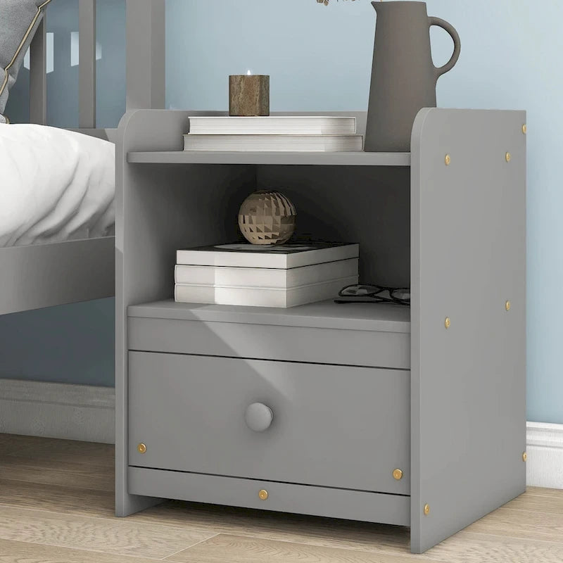 Cama de madera de pino de tamaño matrimonial con cabecero y pie de cama para niños