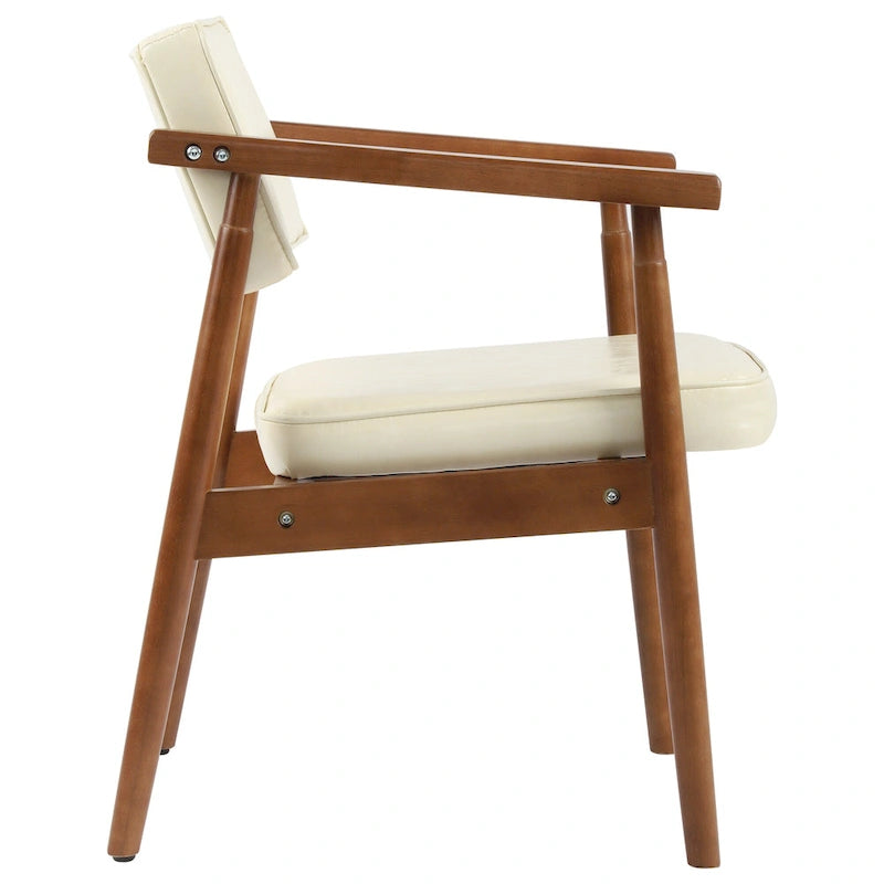 Silla de comedor tapizada en piel sintética color nogal, con brazos acolchados, madera maciza y respaldo abierto