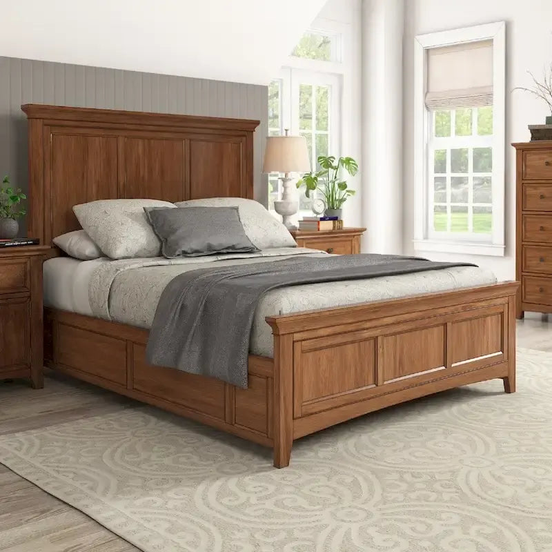Platformbett mit Holzpaneelen